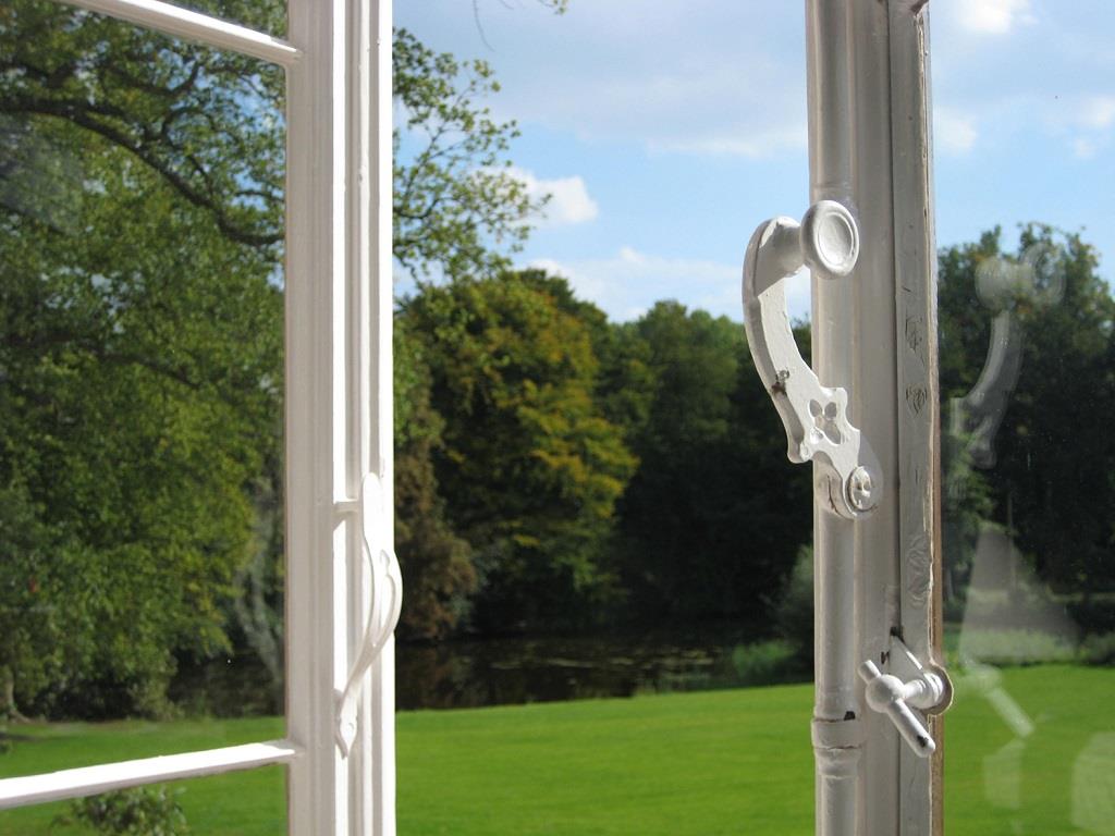 Schloss Gamehl Blick in den Park