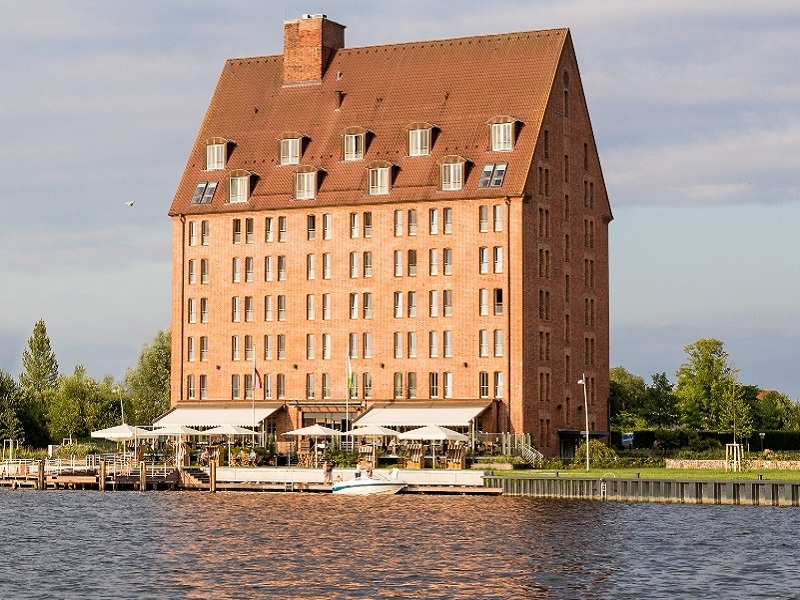 Hotel Speicher am Ziegelsee denkmalgeschuetzter Getreidespeicher